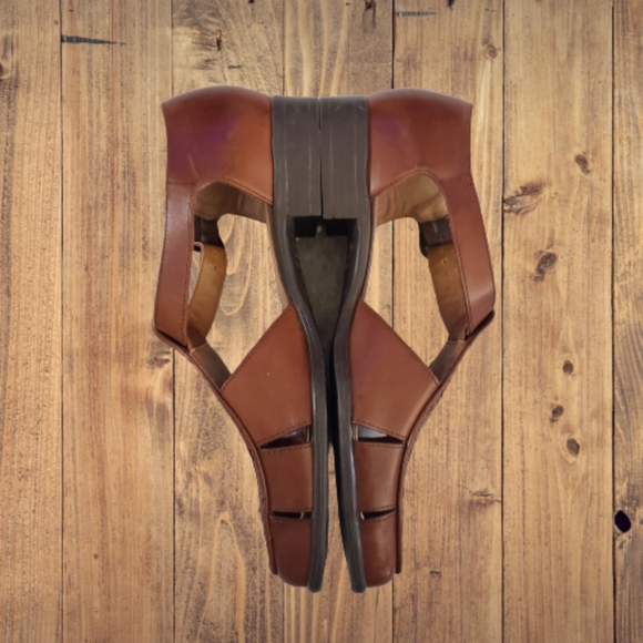 Brown Leather Fisherman Women's Size 7 Sandals - Picture 4 of 7